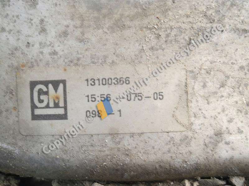 OPEL VECTRA C CARAVAN BJ2005 TRAEGER STOSSFÄNGER HINTEN 13100366